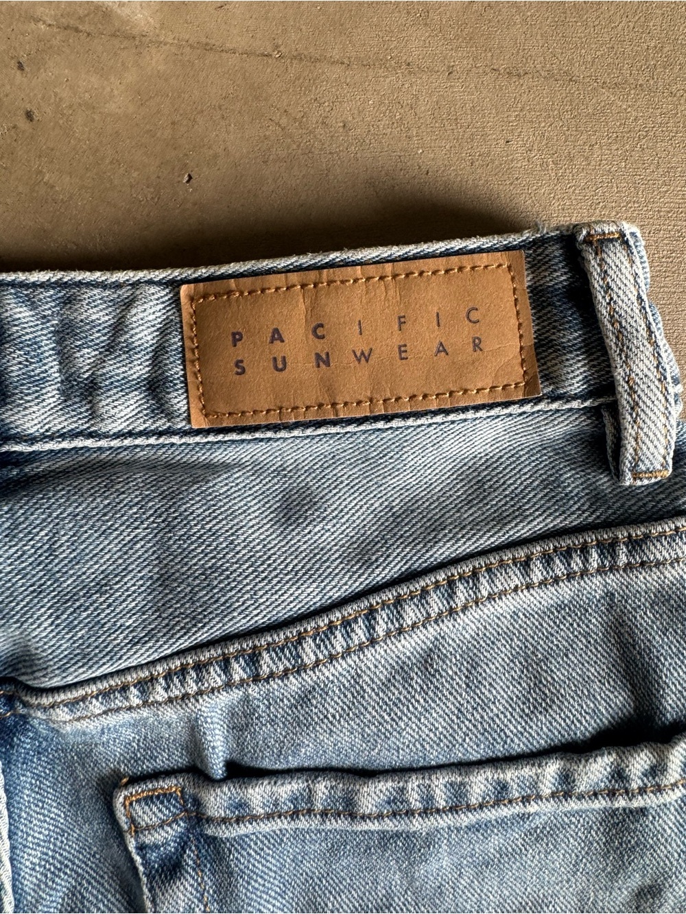 Pacific Sunwear 90’s Boyfriend Light Blue Denim Distressed Jeans  25 - Picture 7 of 12